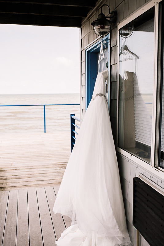 toledo-wedding-dress-hanging-beach