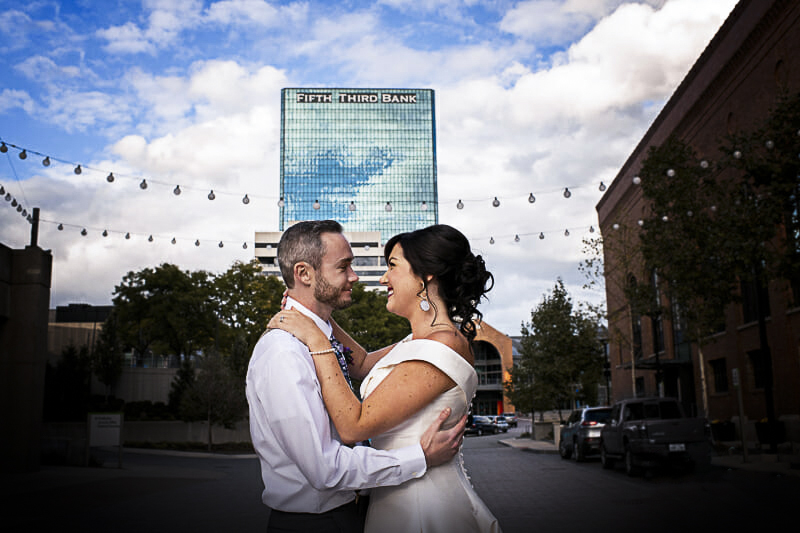 downtown-toledo-wedding-photography