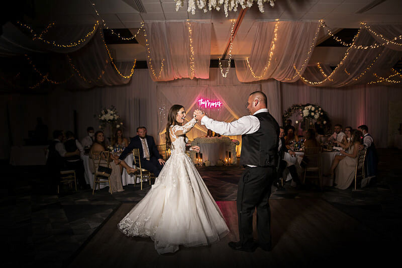 bride-and-brother-dance-at-renaissance-toledo-wedding