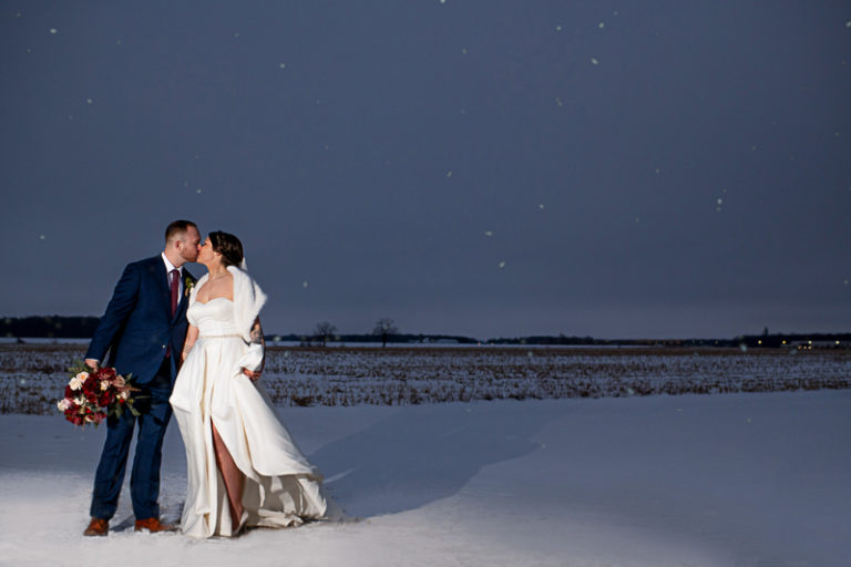 How to Have a Unique Winter Wedding