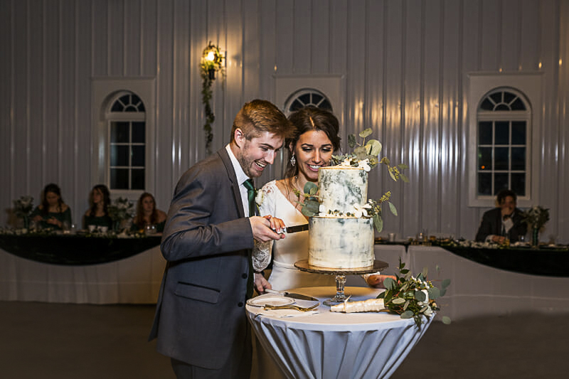 cake-cutting-at-shady-brook-acres-wedding