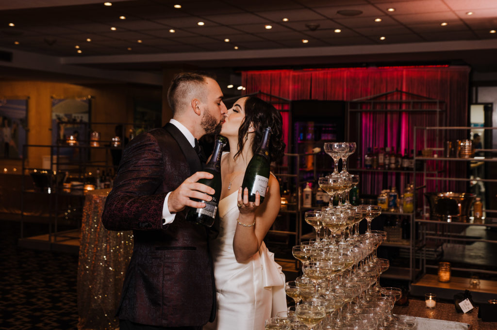 roostertail detroit wedding reception