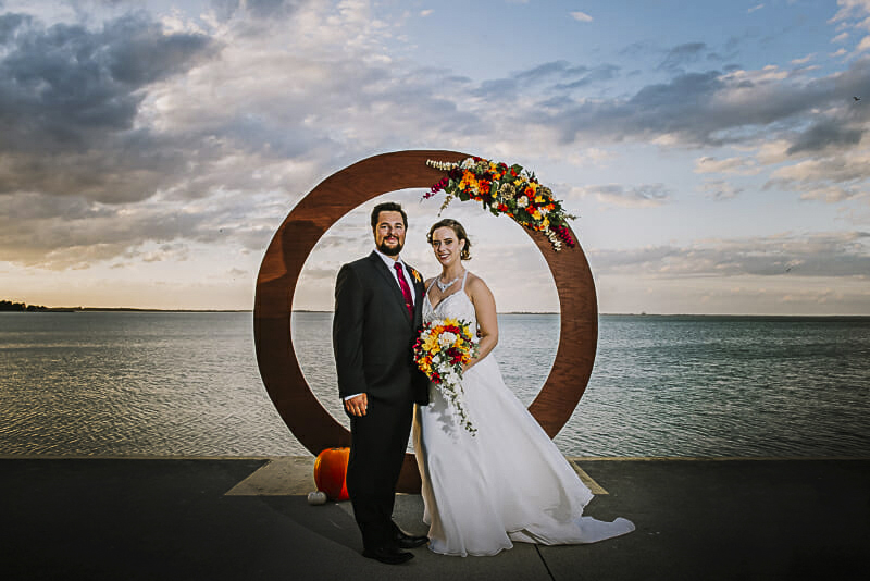 circle-arch-at-maumee-bay-wedding-ceremony