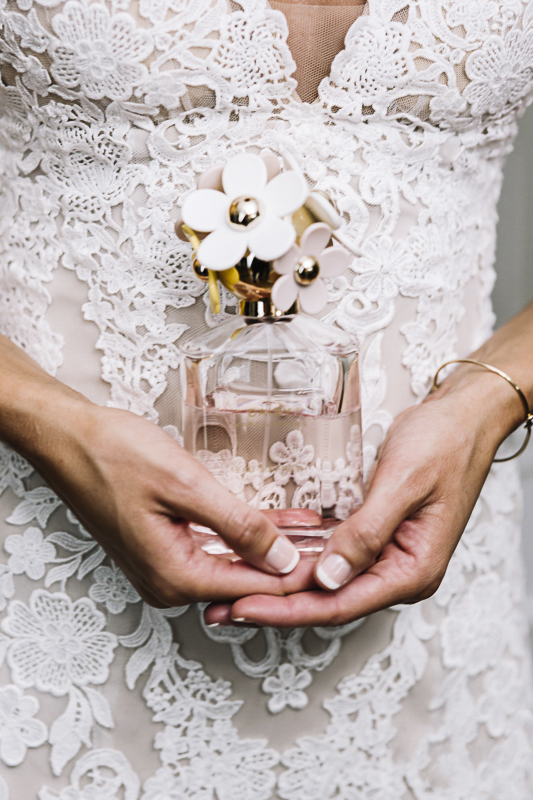 toledo-bride-holding-her-perfume